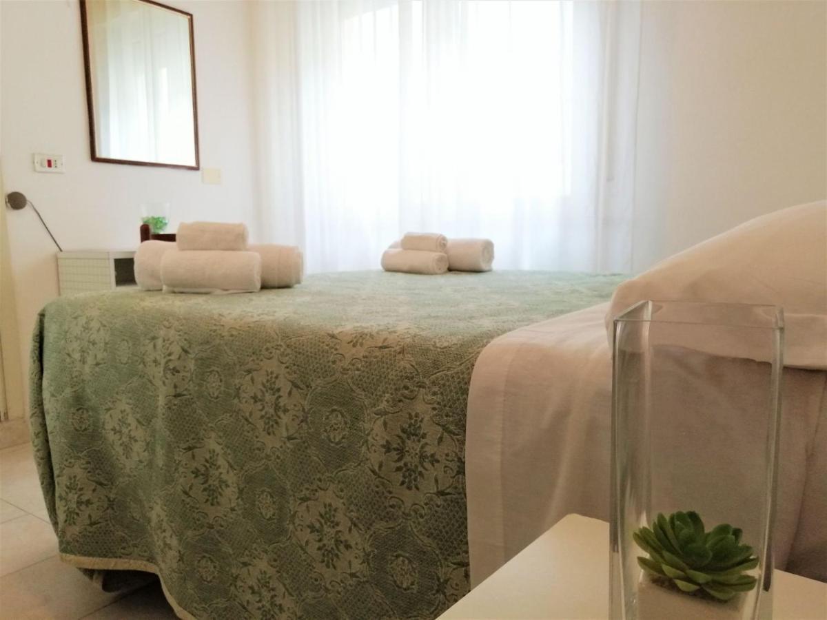 Hotel Alba Римини Экстерьер фото